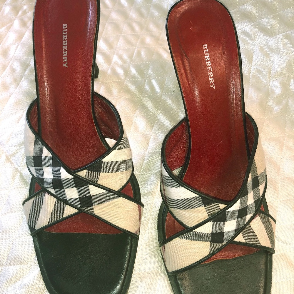 Burberry Sandals Like New! 39.5